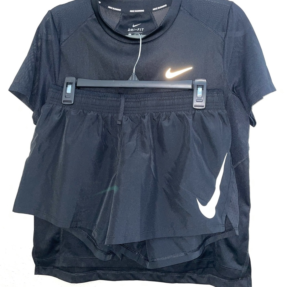 Black Nike set